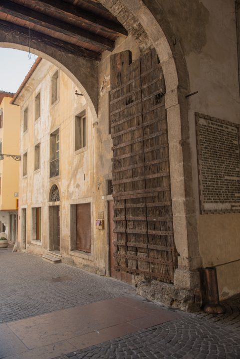 Porta Dojona - Le Fortificazioni Romane